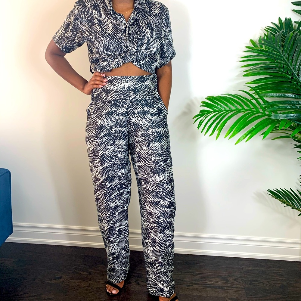 2 piece trouser set!! New